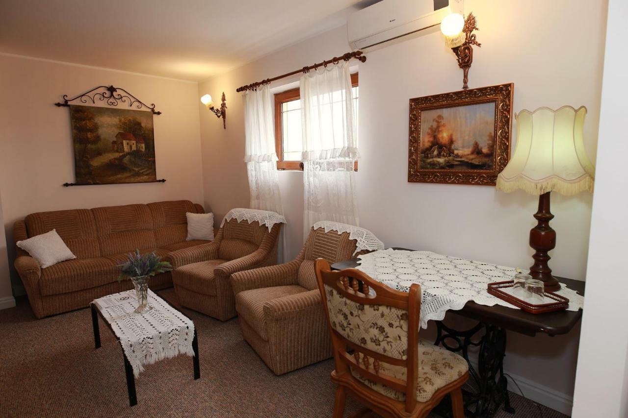 Hotel-Pensiunea Zefir Timisoara Bagian luar foto