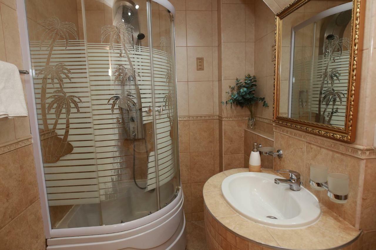 Hotel-Pensiunea Zefir Timisoara Bagian luar foto