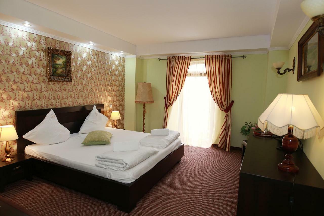Hotel-Pensiunea Zefir Timisoara Bagian luar foto