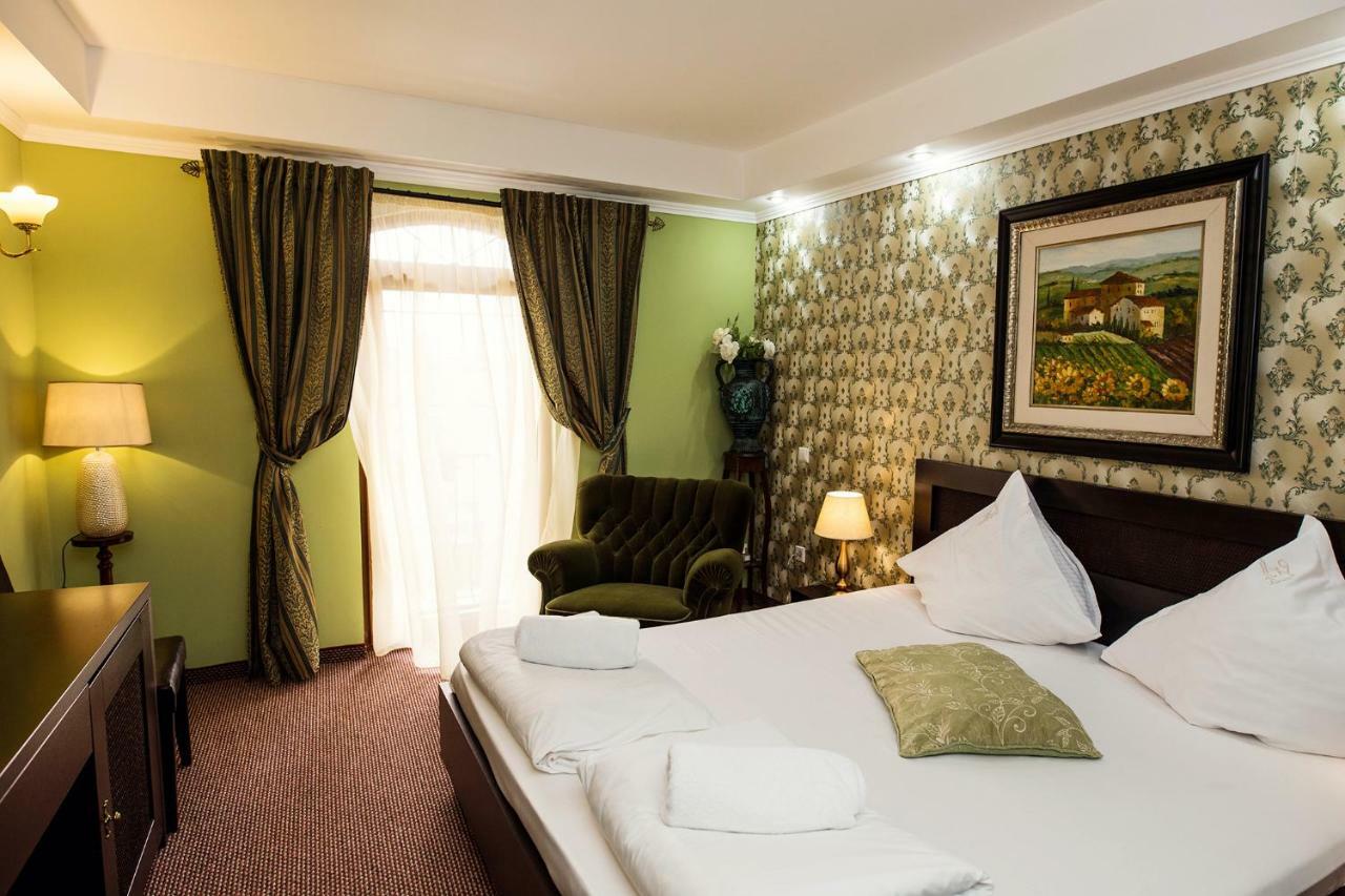 Hotel-Pensiunea Zefir Timisoara Bagian luar foto